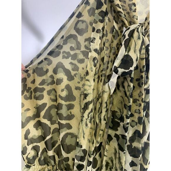 Heed by Robert Rodriguez Olive Animal Print Blouse Size M - Picture 3 of 7